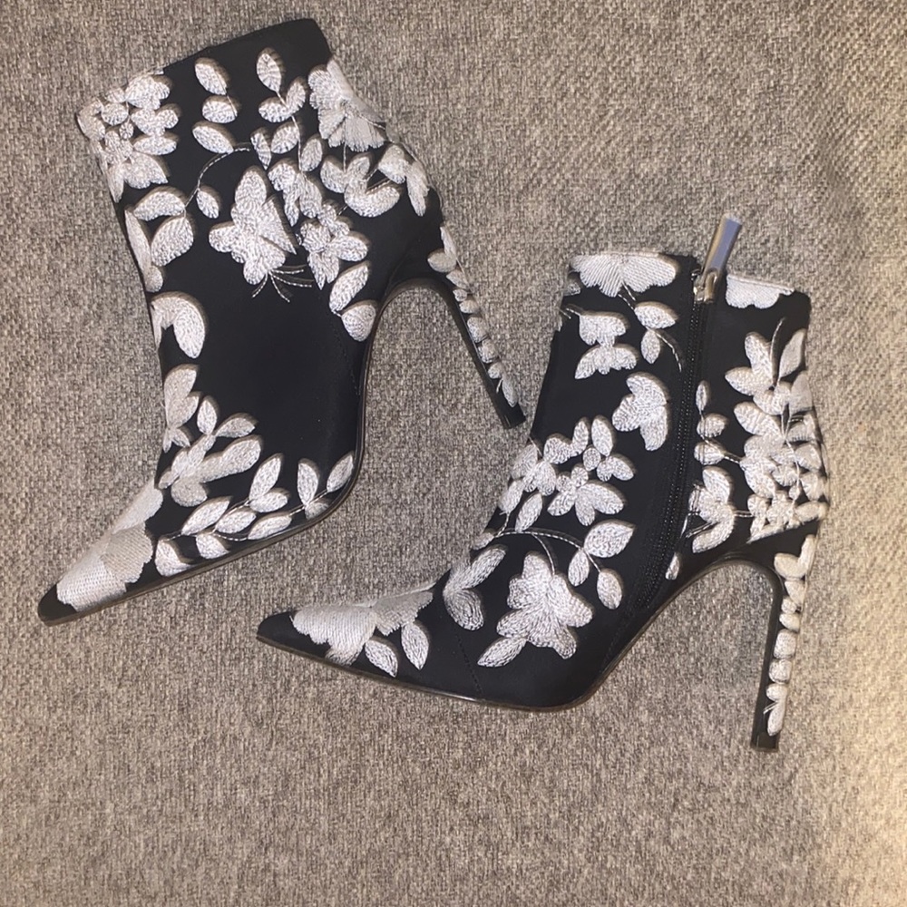 ZARA Embroidered Floral High Heel Ankle Boots